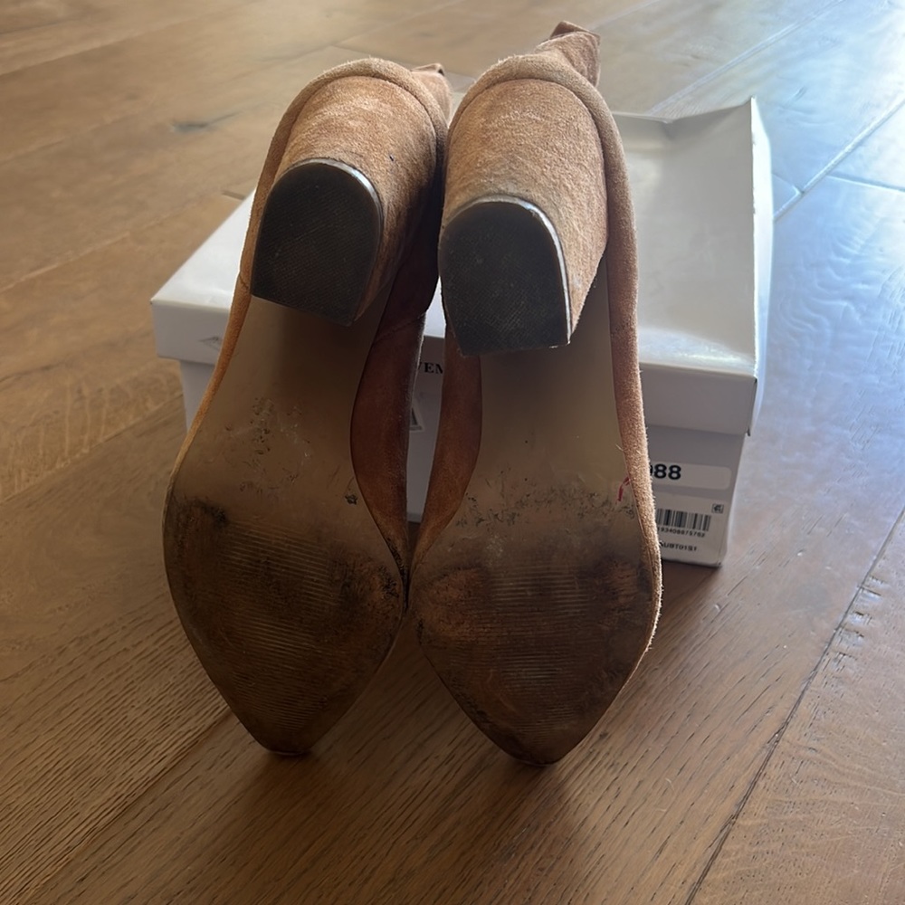 Steve Madden Subtle Booties Size 8 - image 3